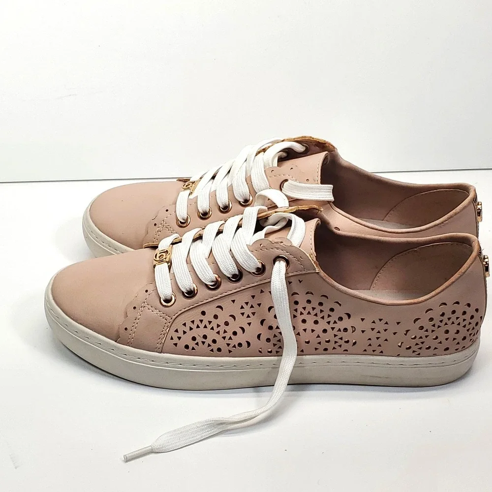 Liz Claiborne Winslow Sneakers Size 8.5M Blush Pink Pierced Design Lace Up